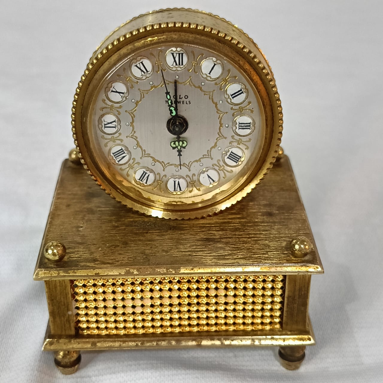 Ancien ravail solo en bronze doré mécanique vintage et musique mécanique