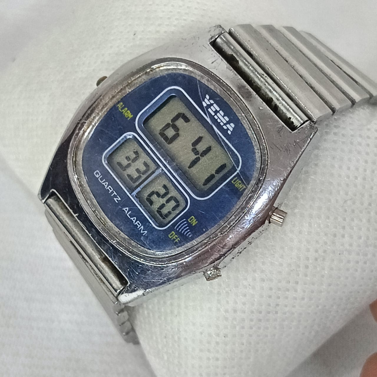 Montre yema analogique montre acier inoxydable vintage original