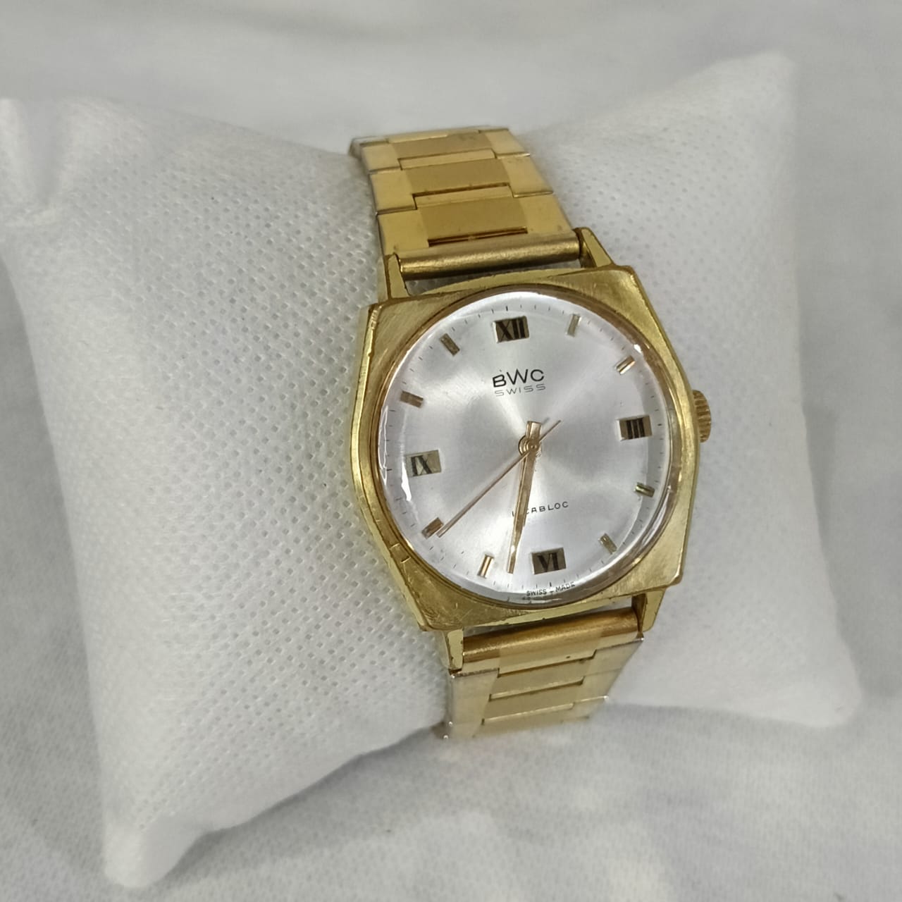 Montre BWC swiss mécanique vintage original plaqué or