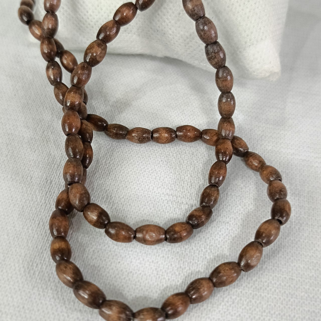 عقد من بذور نادرة