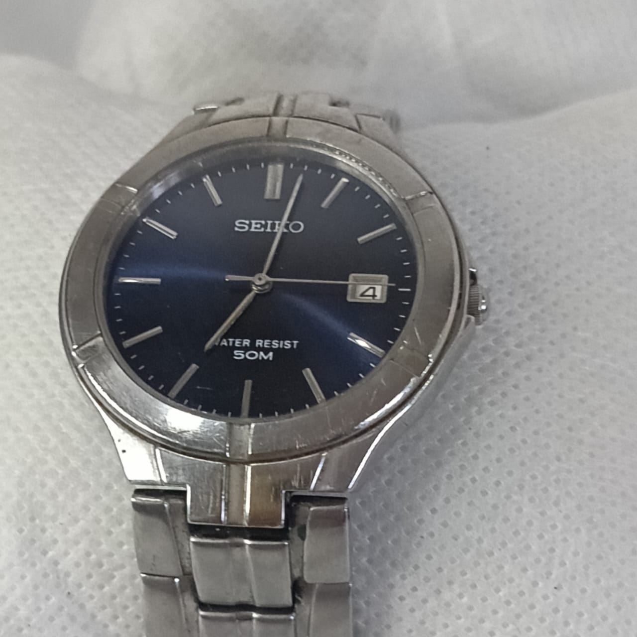 Montre Seiko extra plat Quartz acier inoxydable
