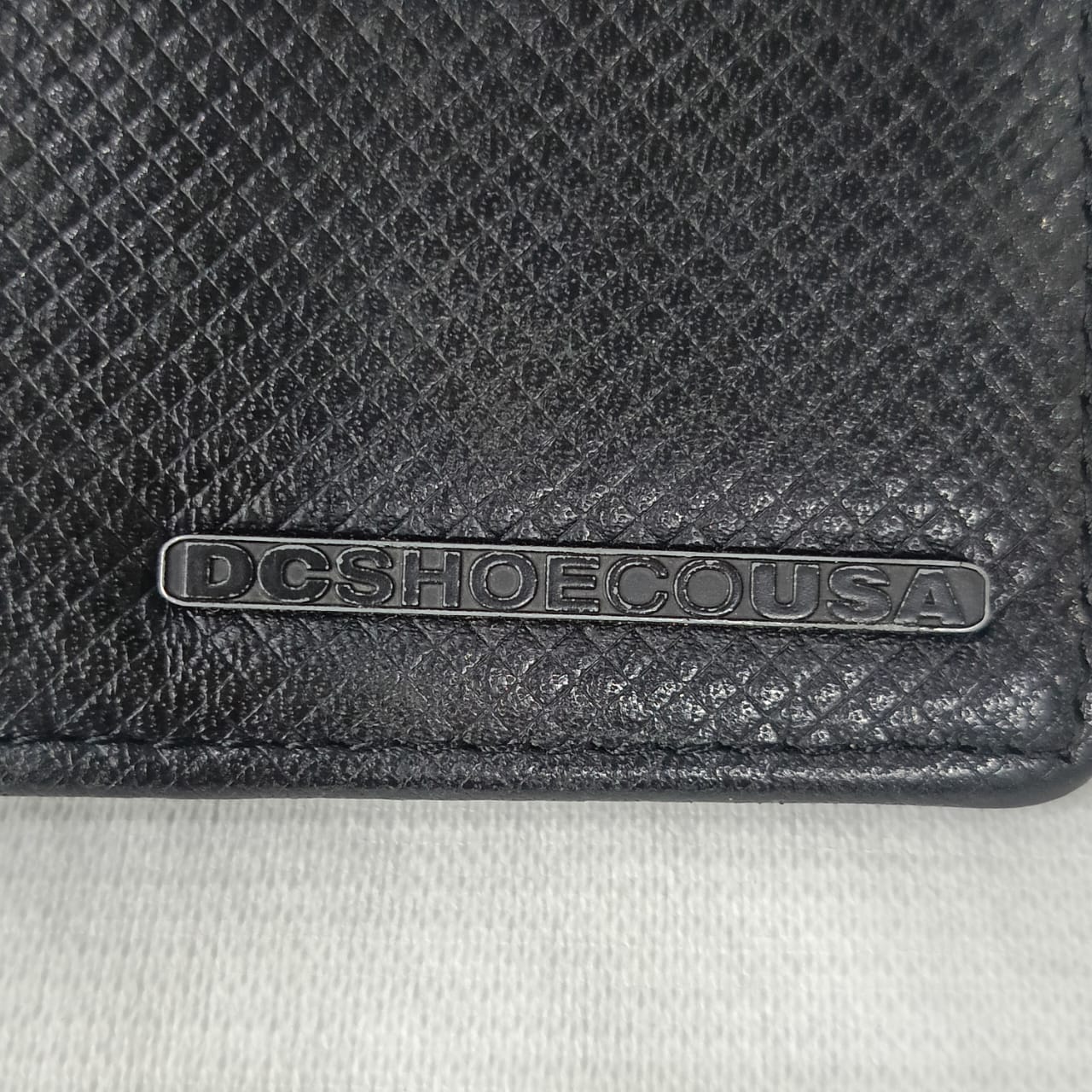 Portefeuille dcshoecousa USA en cuir vintage original