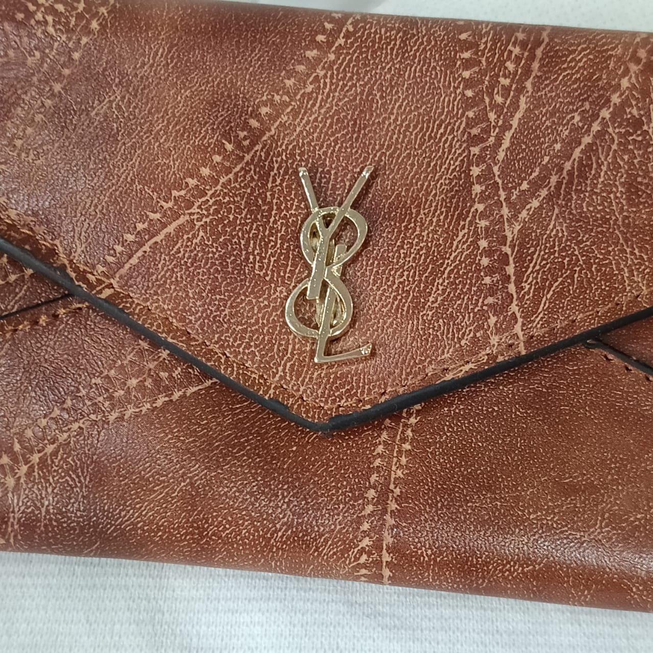 Portefeuille saint Laurent original femme en cuir vintage