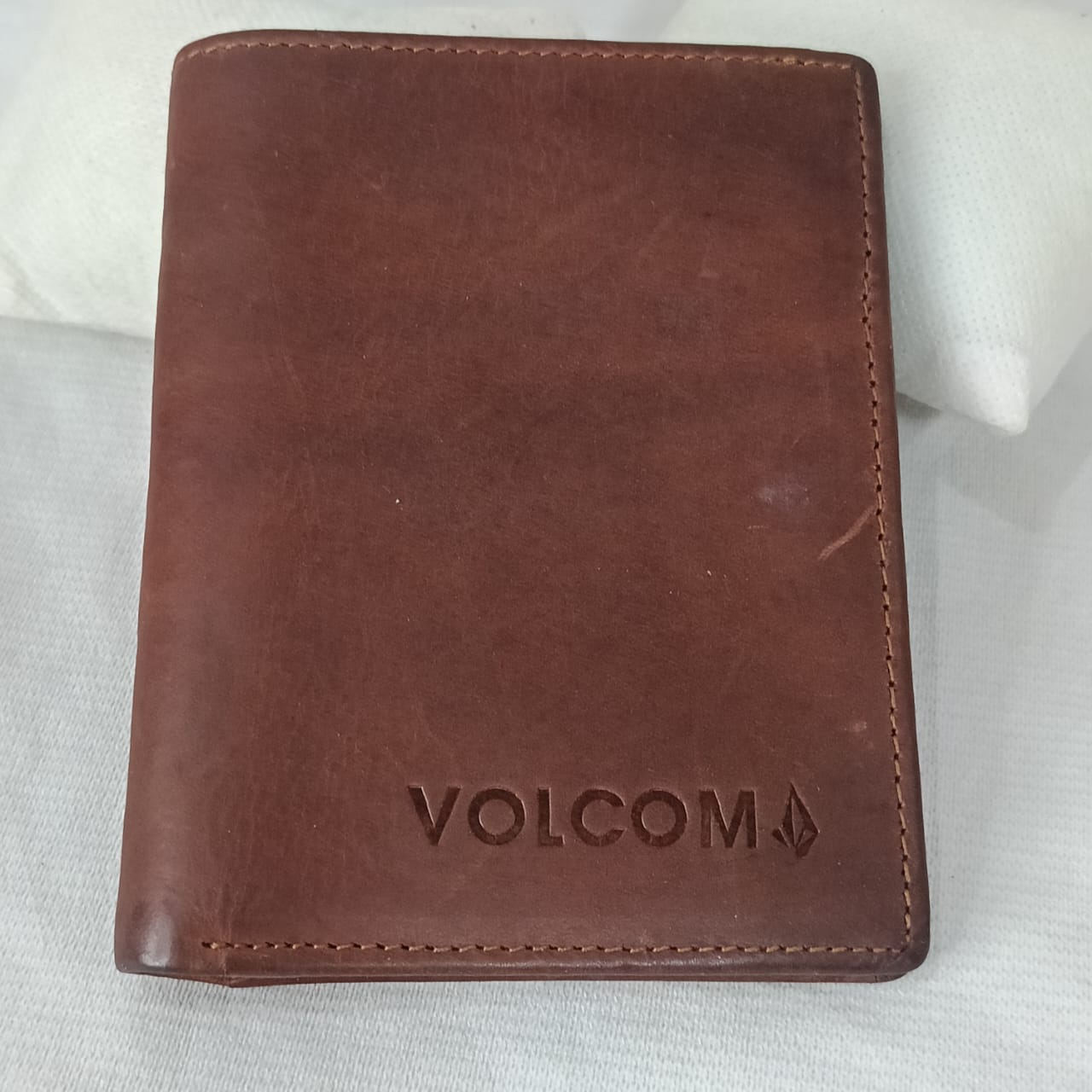 Portefeuille volcom en cuir vintage original