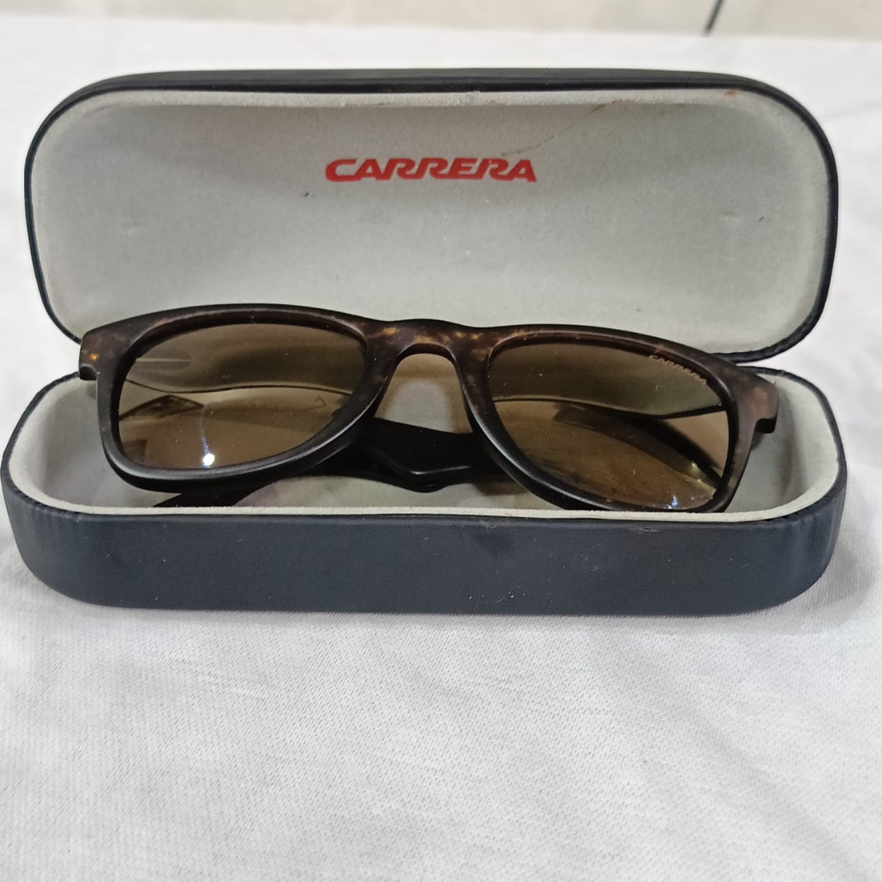 Lunette carrera original