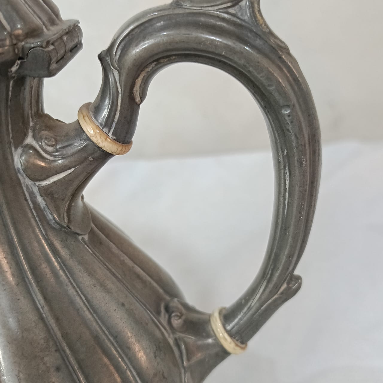 إبريق عتيق تحفة قديمة - 20cm/20cm