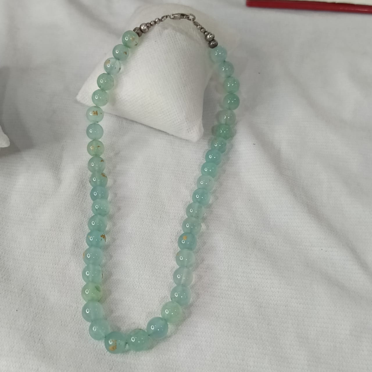 عقد تحفة بحجر طبيعي جميل - طول مغلق 20cm