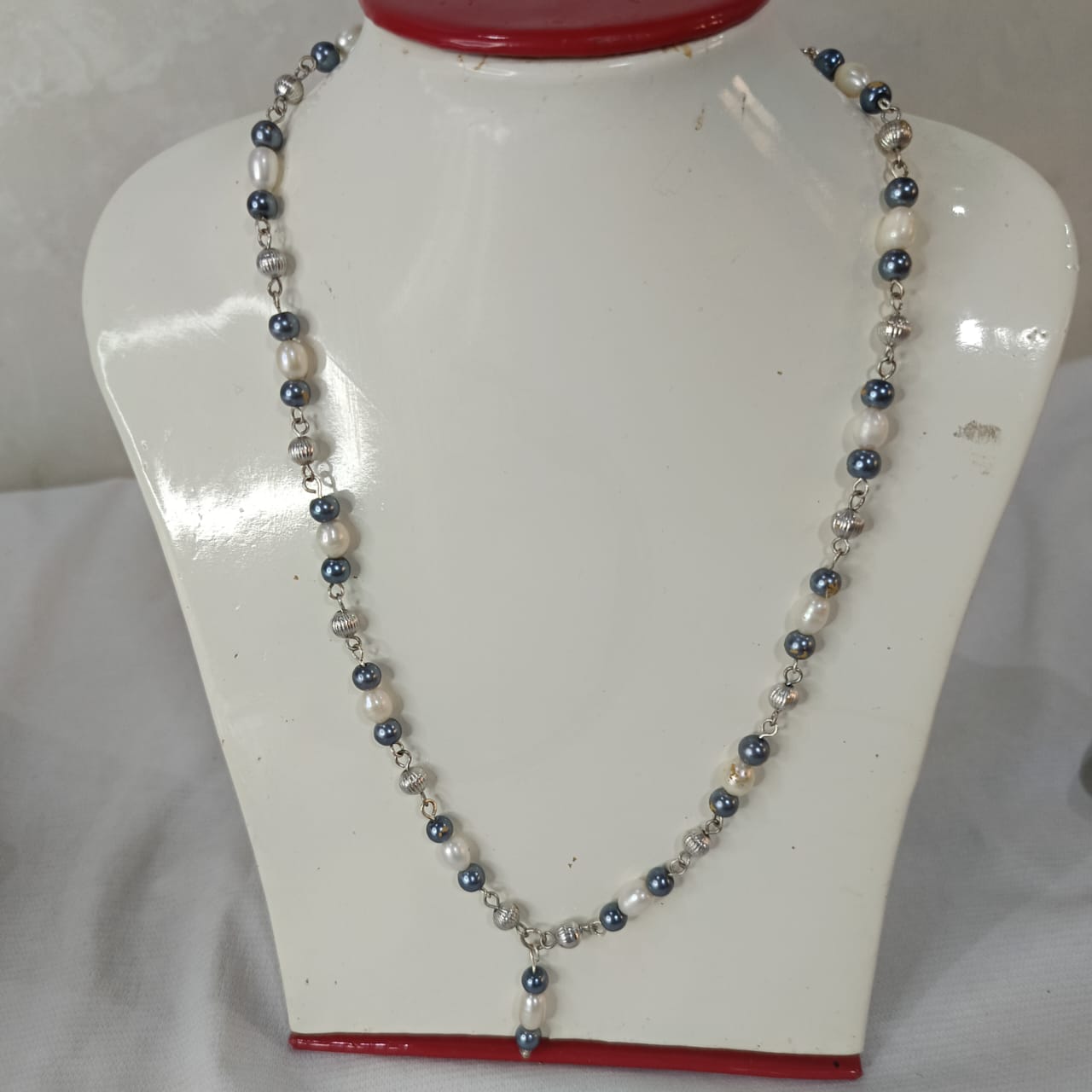 عقد تحفة فضة ولؤلؤ - طول مغلق 28cm