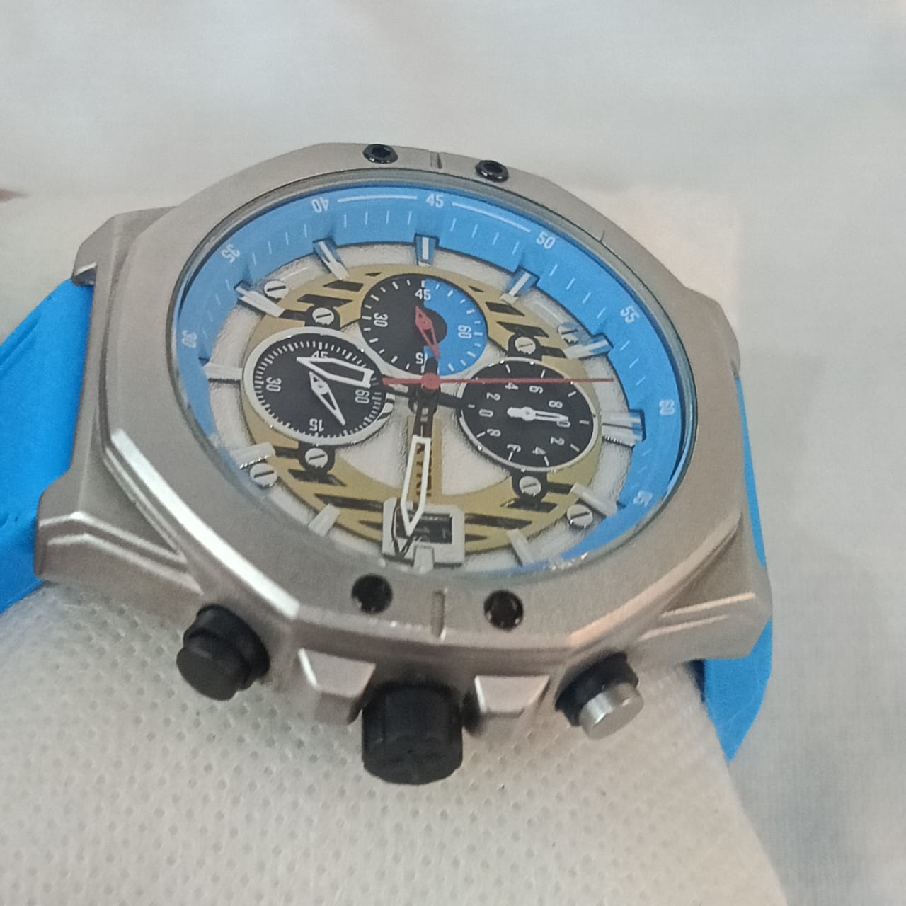 Montre extri chronographe Quartz neuf 40mm