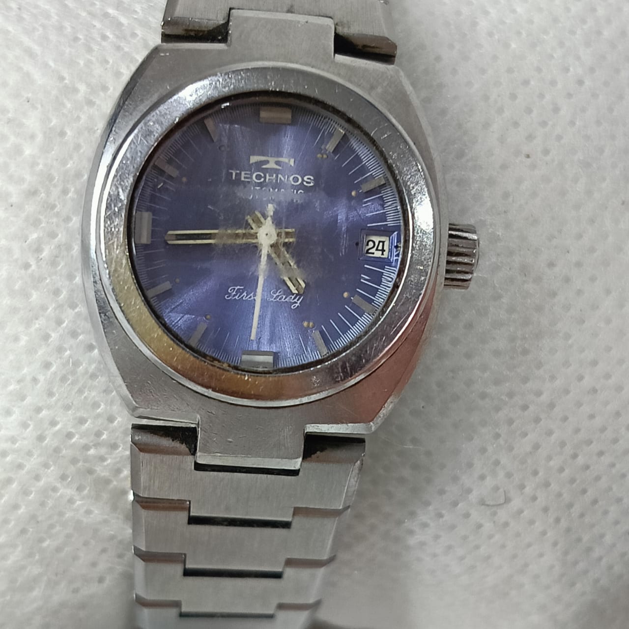 Montre technos femme automatique original