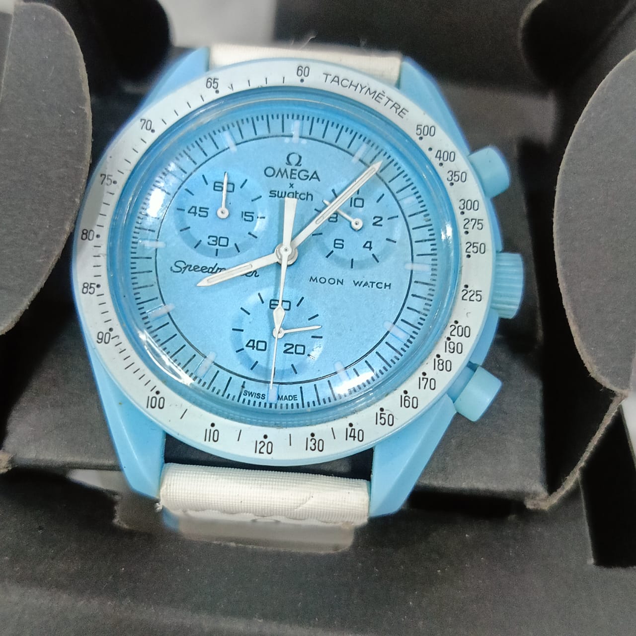 Montre Omega/ switch chronographe original Quartz