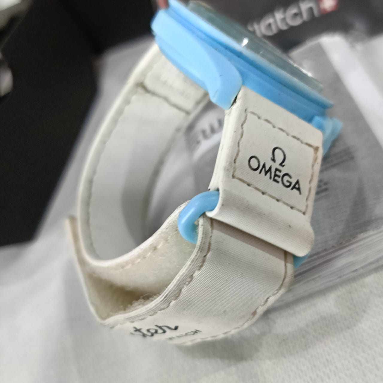 Montre Omega/ switch chronographe original Quartz