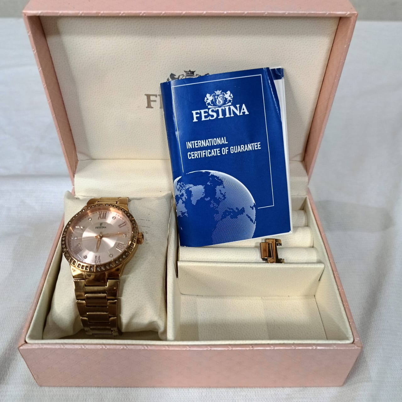 Montre Festina femme original en plaqué or