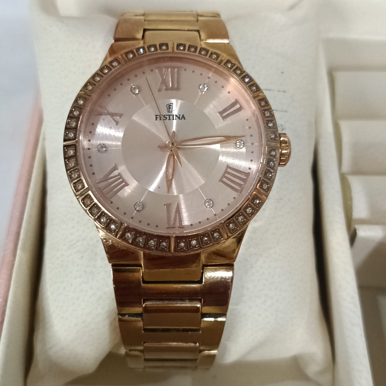 Montre Festina femme original en plaqué or