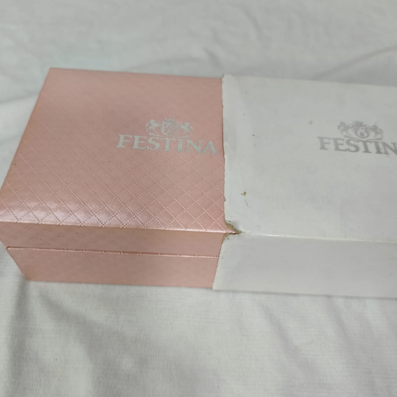 Montre Festina femme original en plaqué or