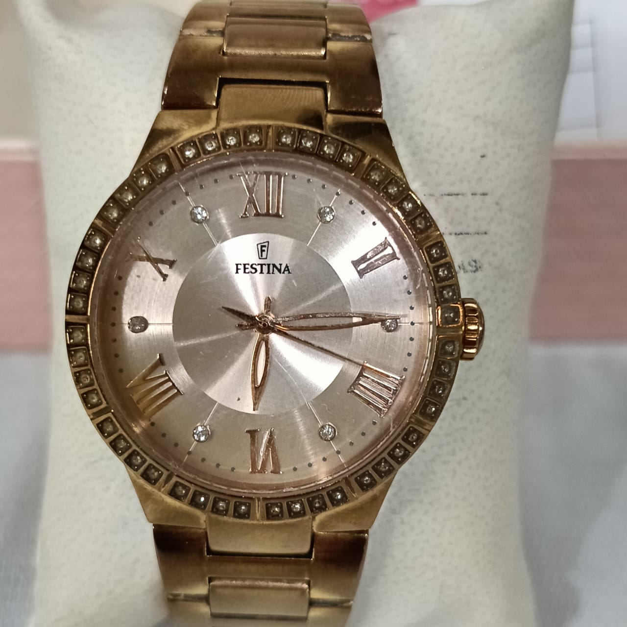 Montre Festina femme original en plaqué or