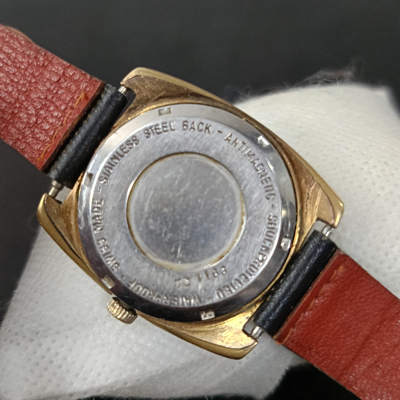 Montre jovial Suisse mécanique plaqué or vintage original