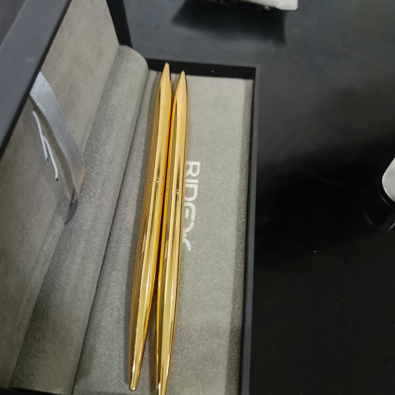 02 stylo plaqué or