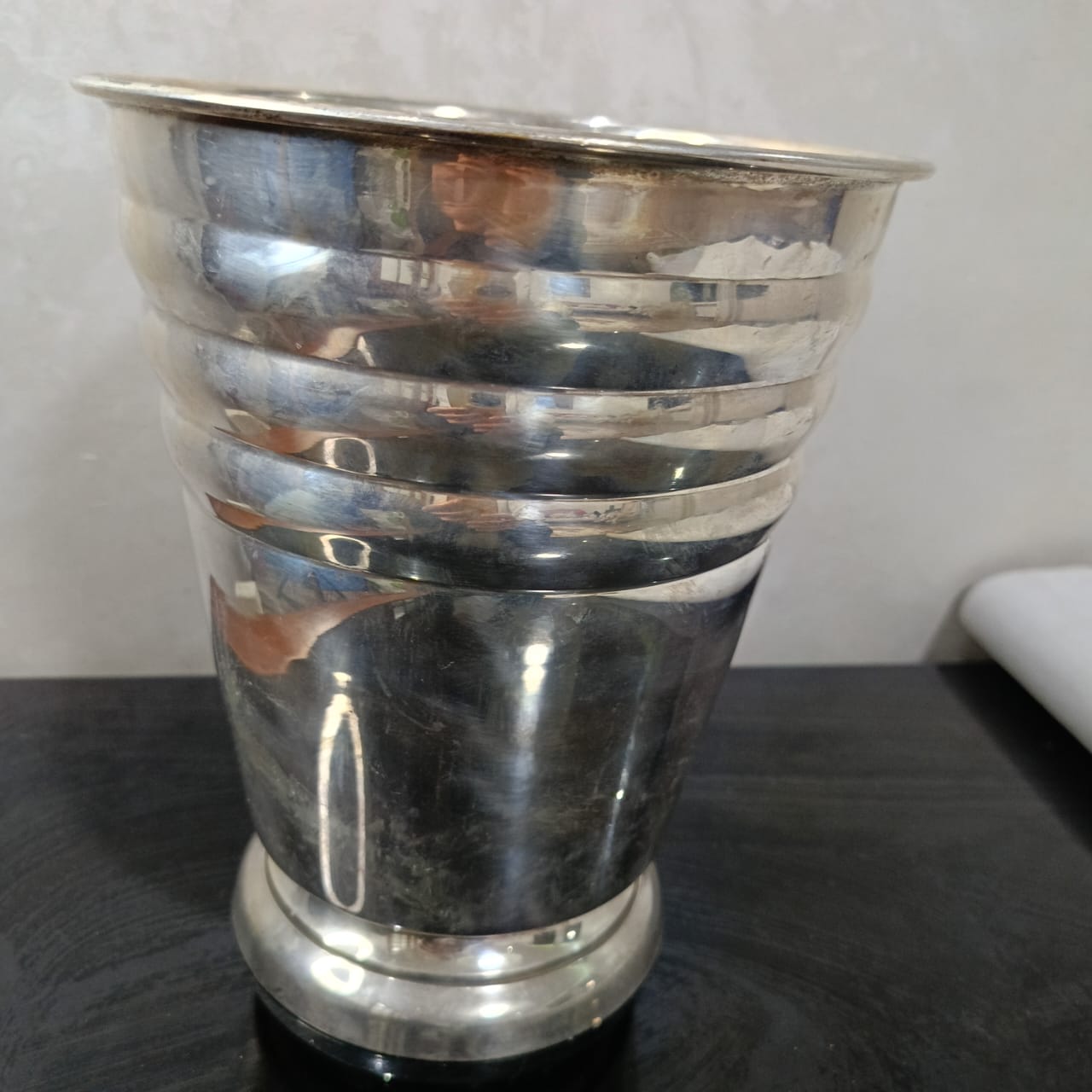 Grand vase argenté antique vintage original