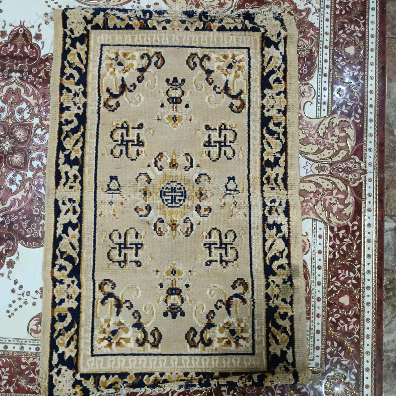 Ancien tapis vintage original