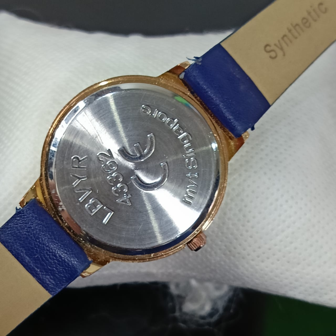 Montre femme original plaqué or