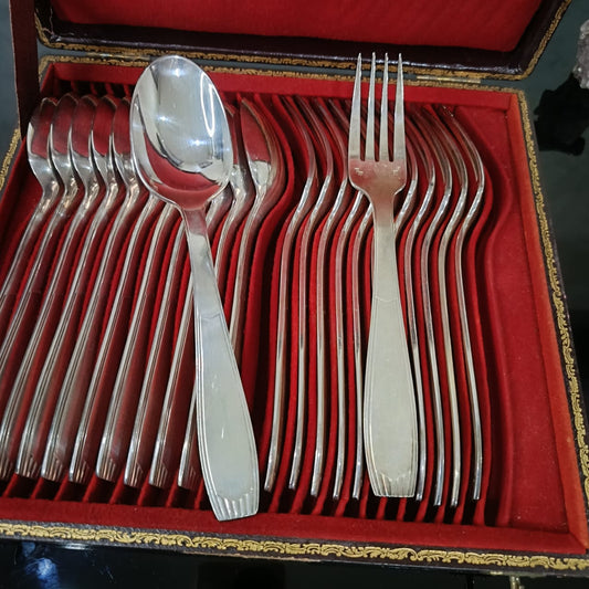 طقم مميز معالق وأشواك تحفة تغليف قوي فضة