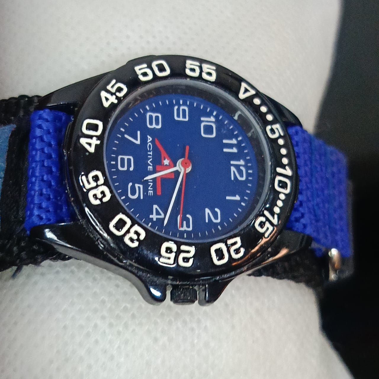 Montre active Line femme original Quartz