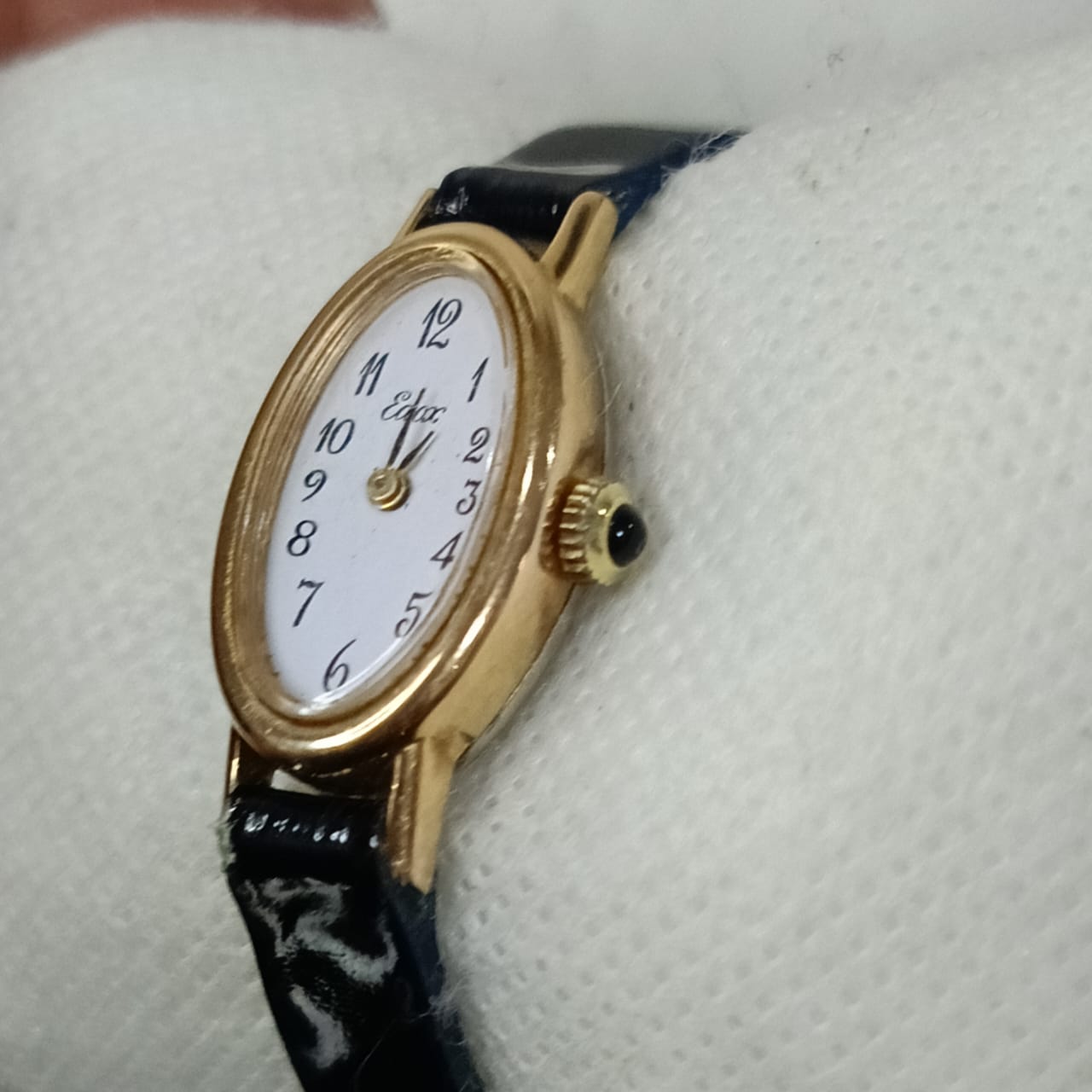 Montre mécanique vintage femme en plaqué or