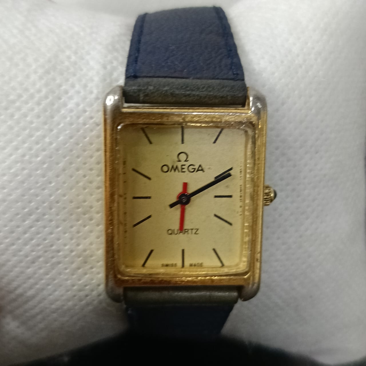 Montre Omega Quartz vintage