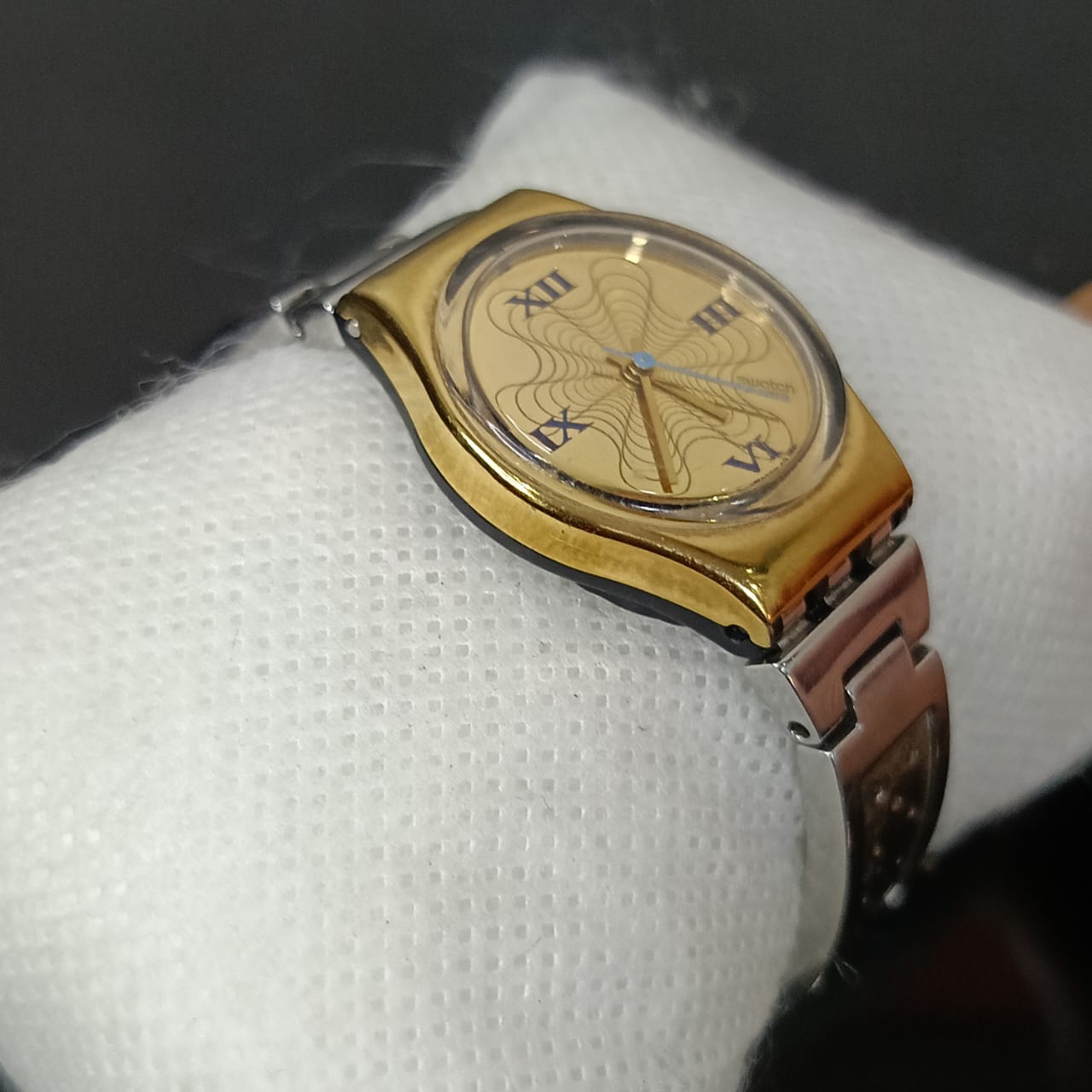 Montre swatch femme original Quartz
