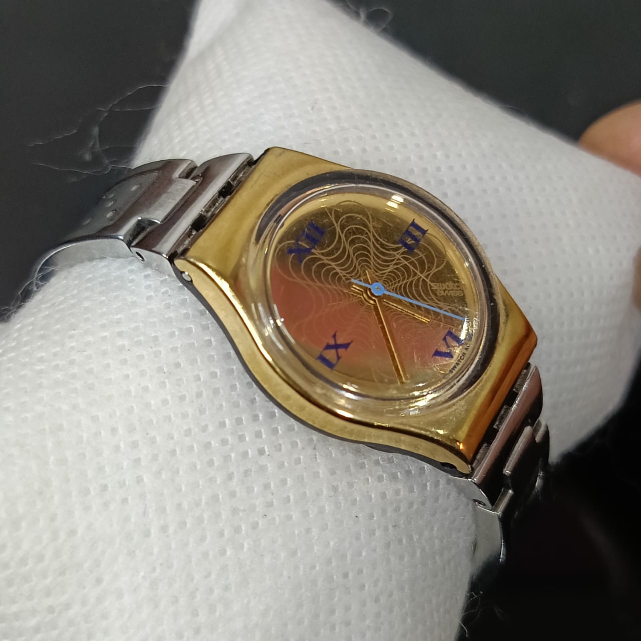 Montre swatch femme original Quartz