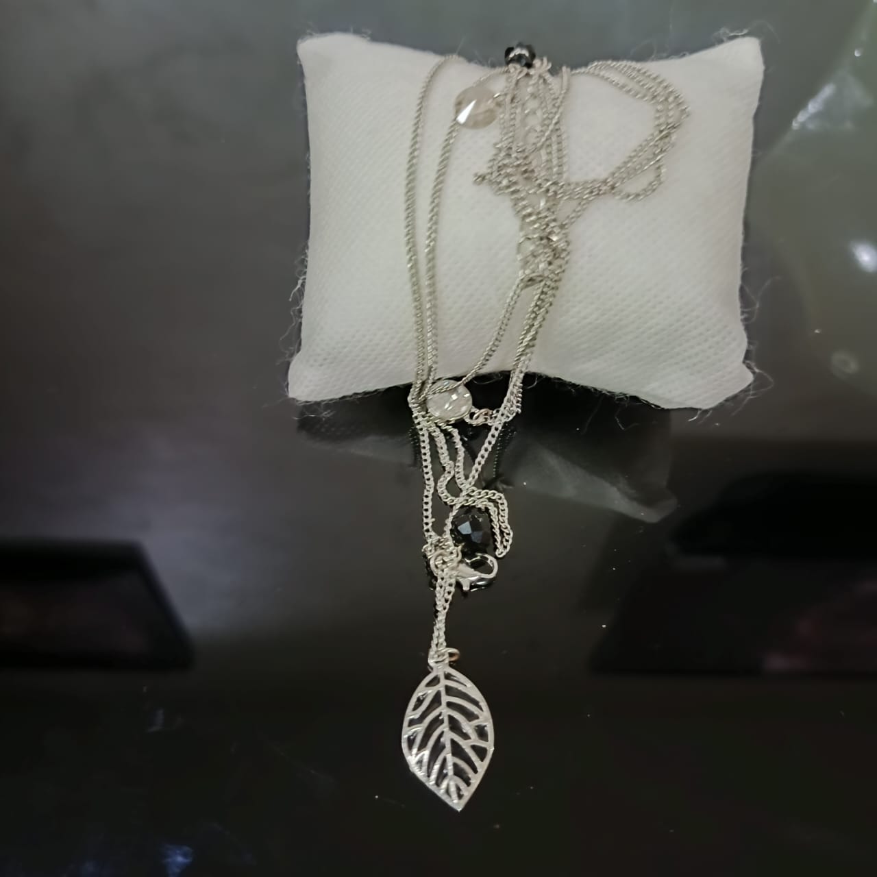 سنسلة نسائية طويلة