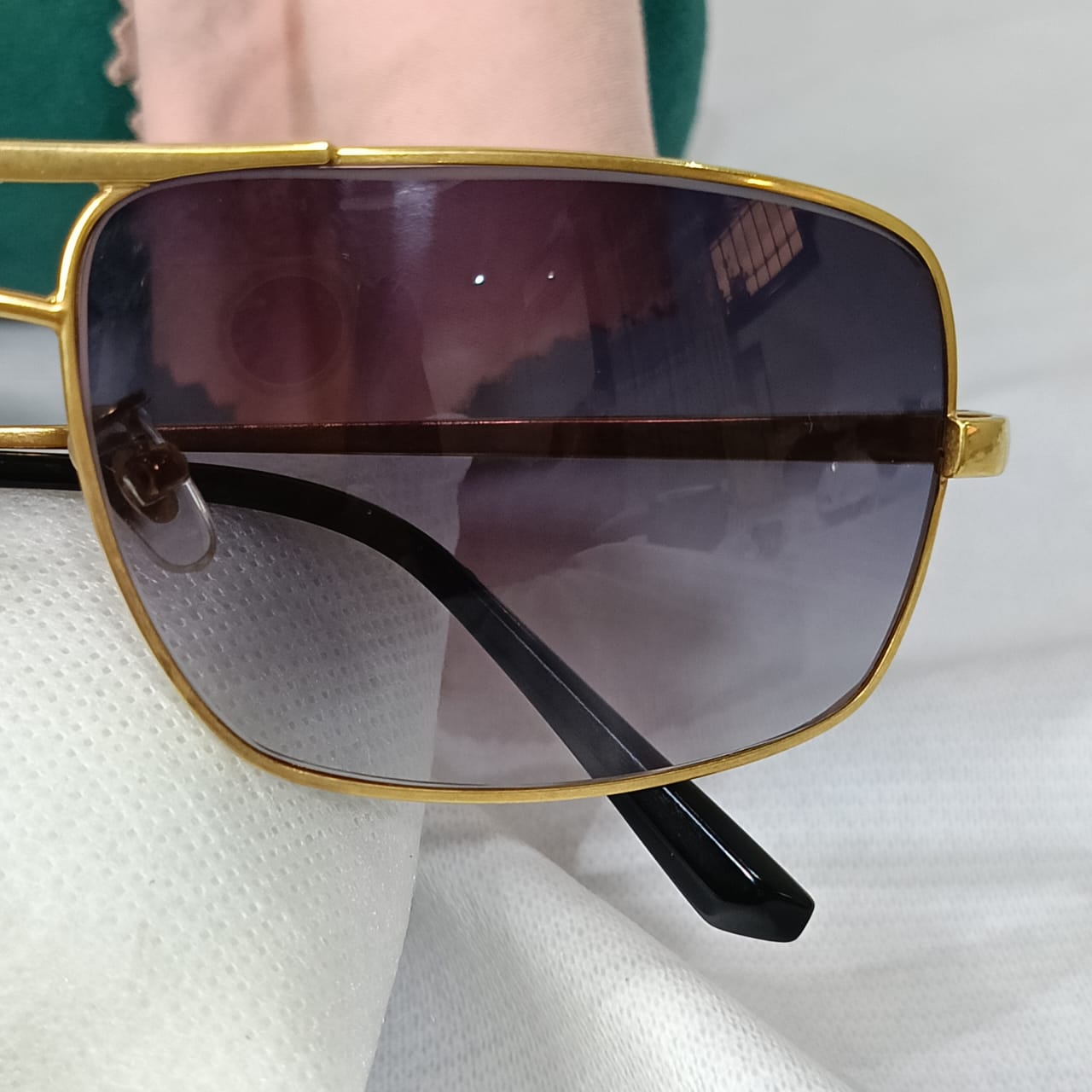 Lunette Gucci homme original en plaqué or