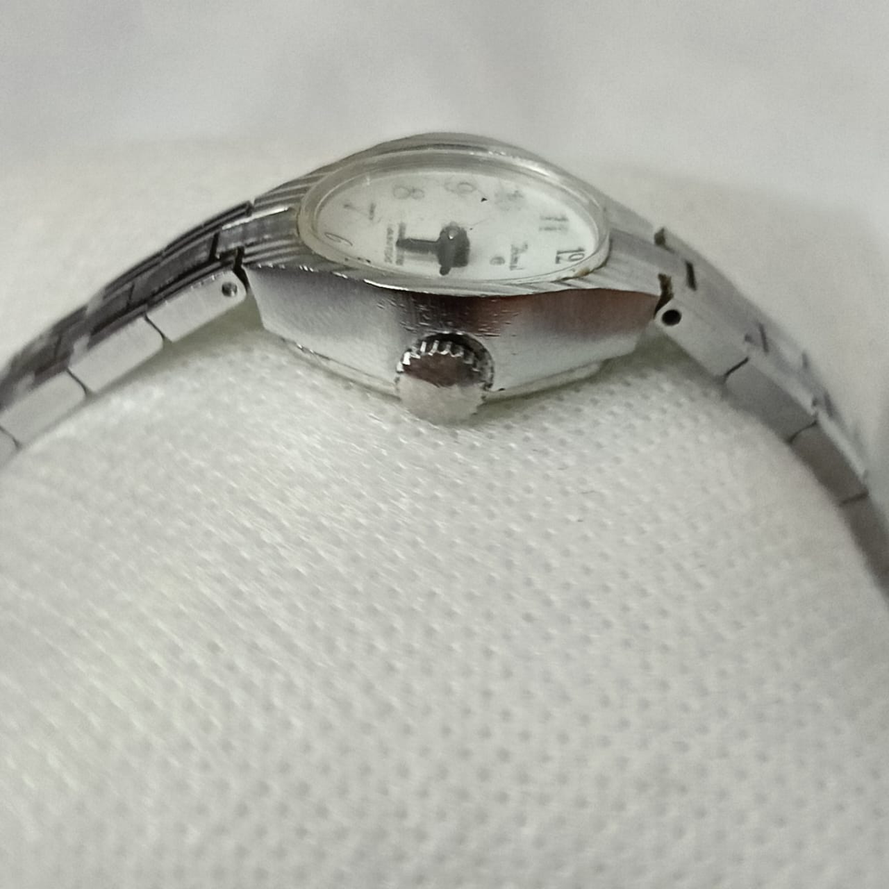 Montre Amal mécanique femme en plaqué or