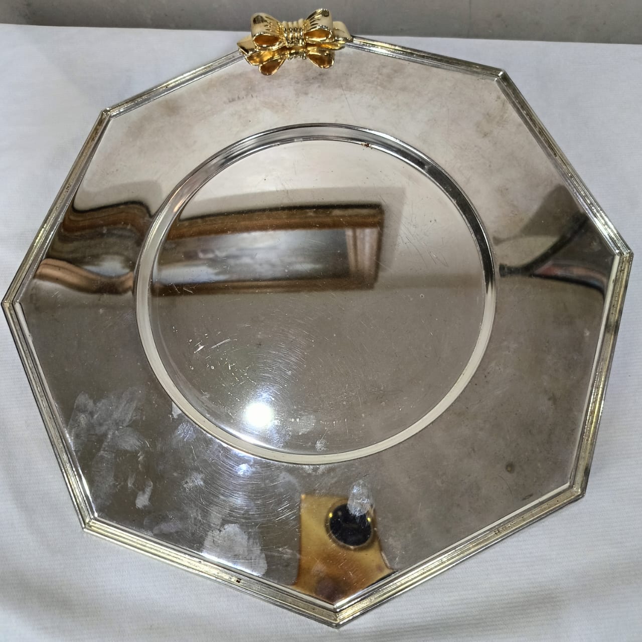 Plat argenté antique décoratif