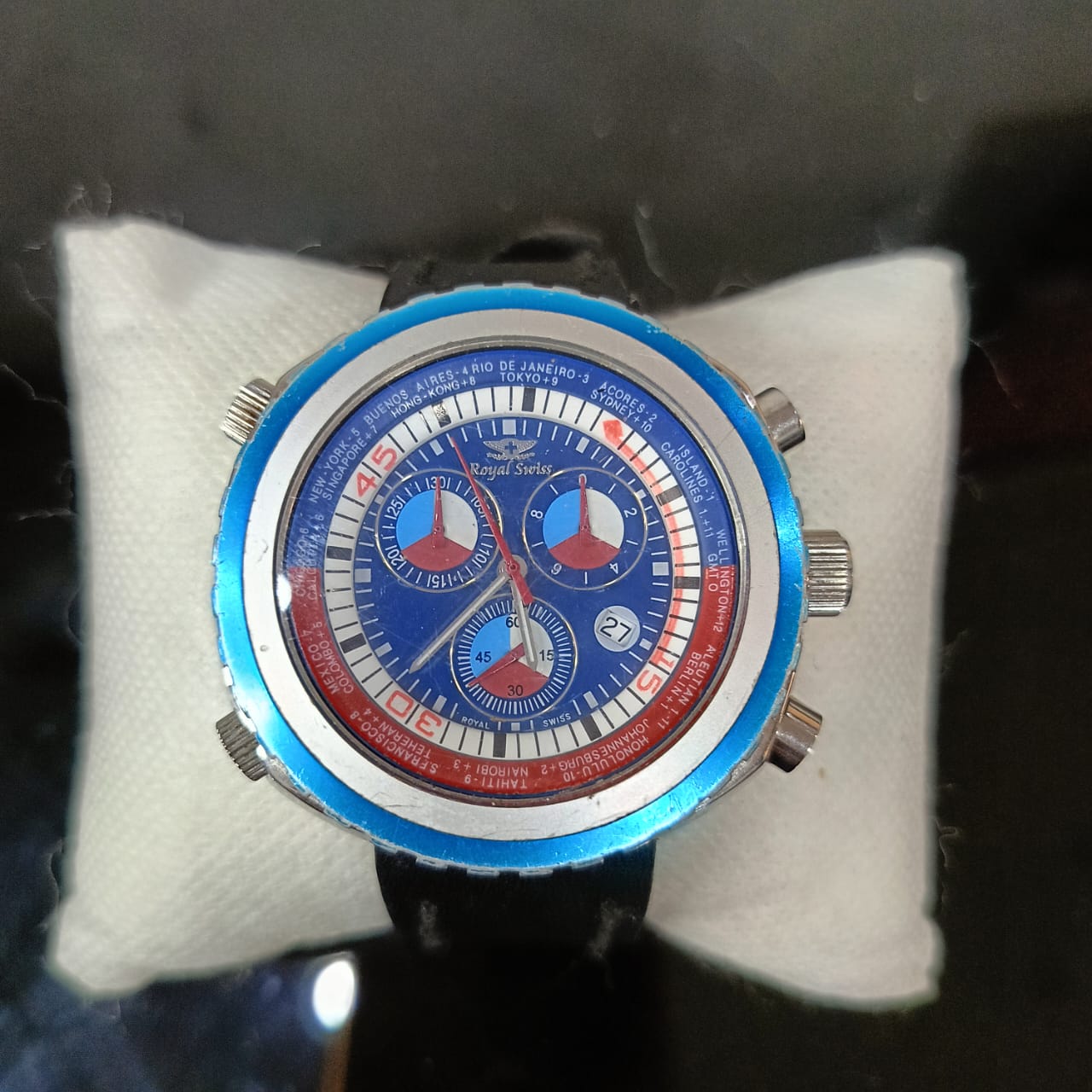 Montre royal suiss chronographe Quartz original
