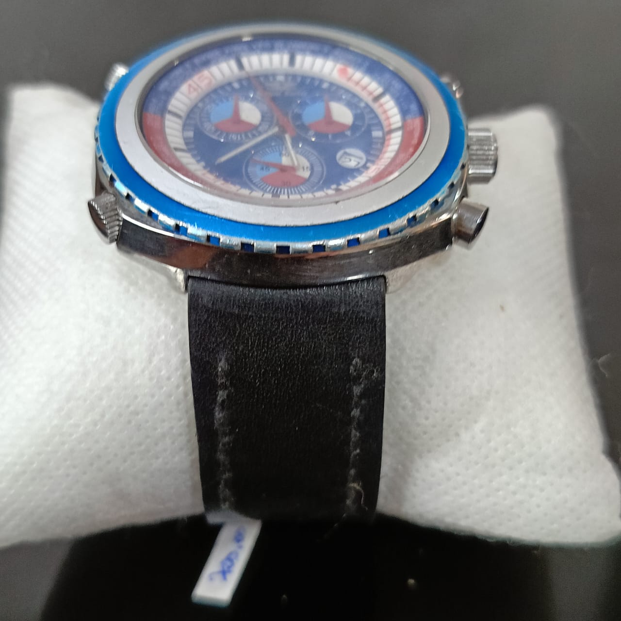 Montre royal suiss chronographe Quartz original