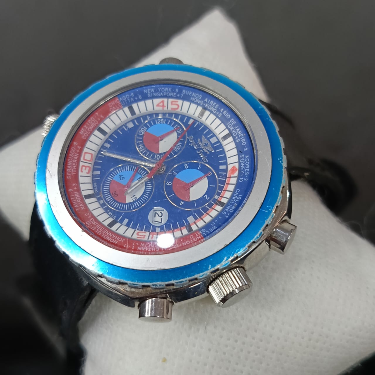 Montre royal suiss chronographe Quartz original