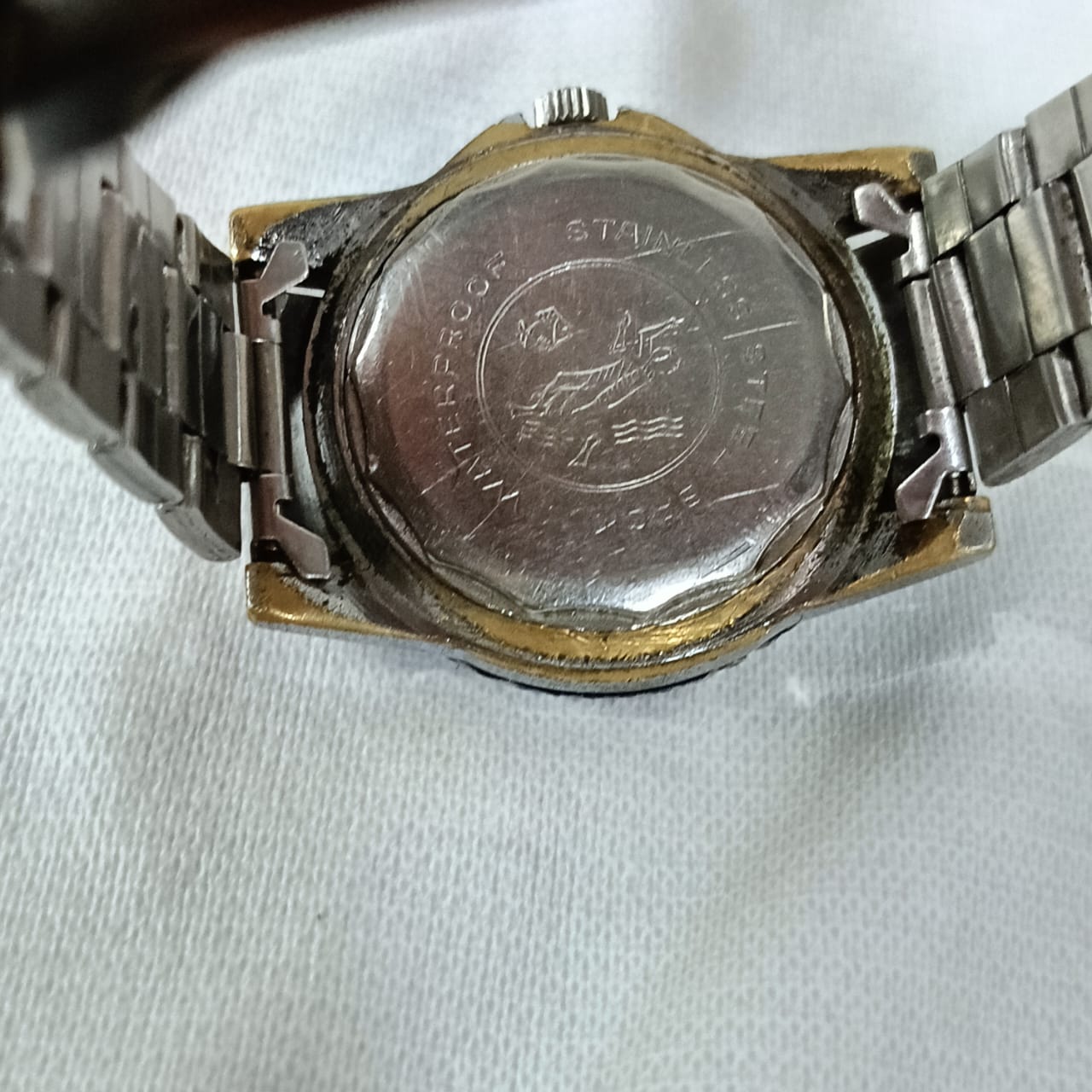 Montre cincoset mécanique plongée vintage