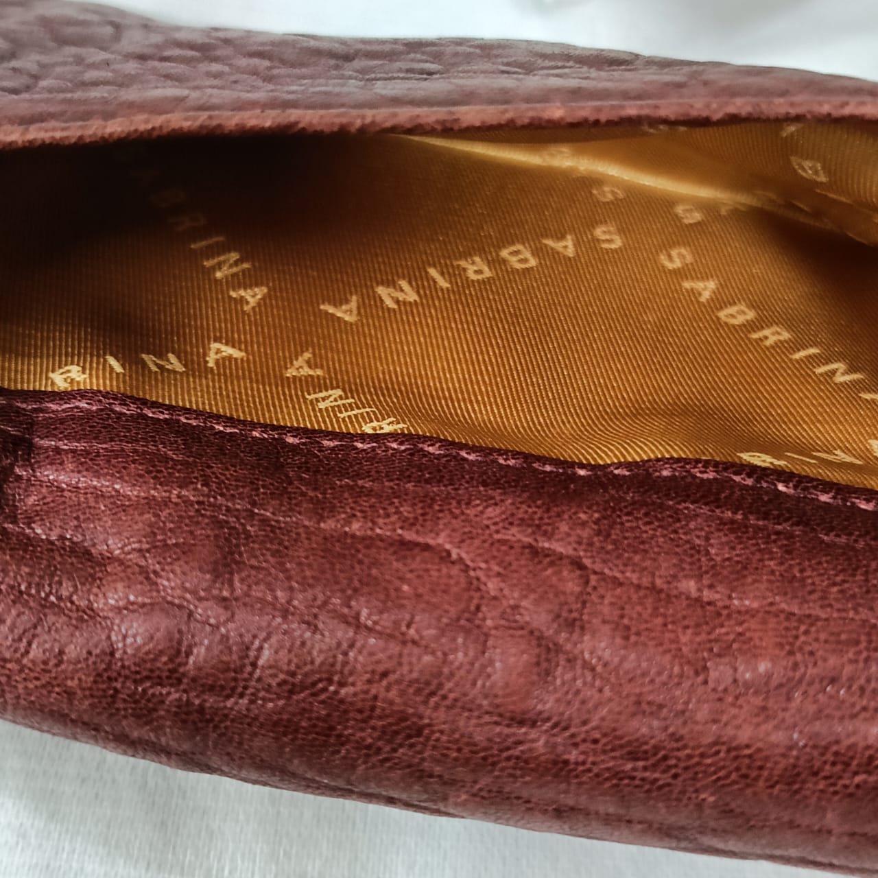 Portefeuille Sabrina en cuir vintage original