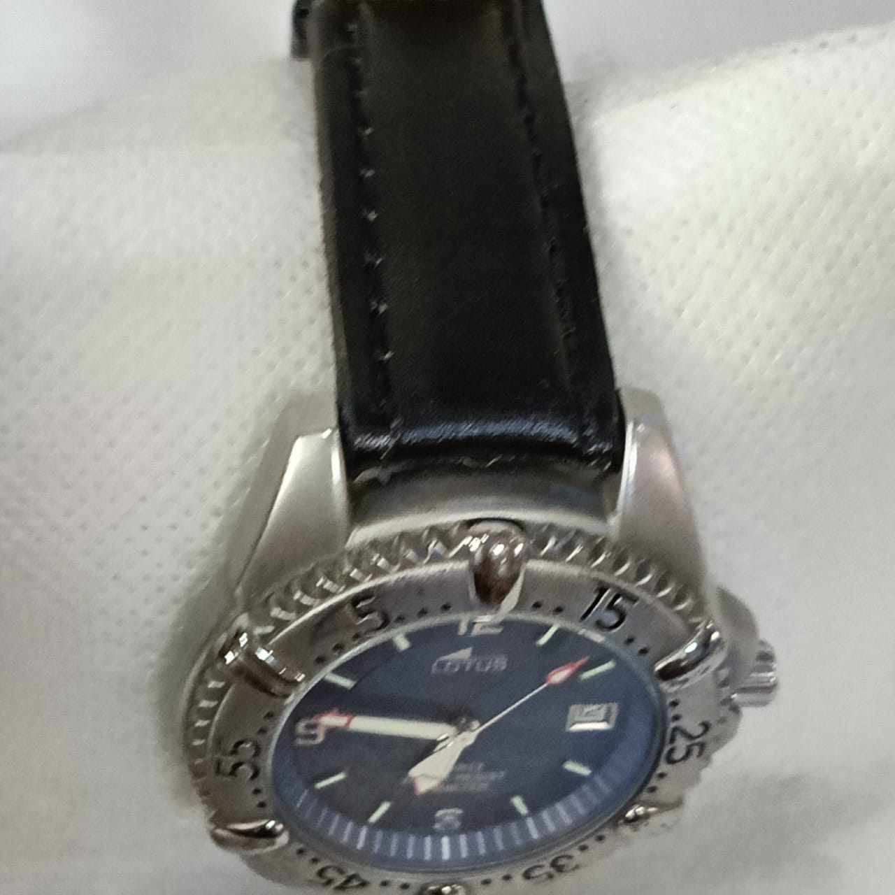 Montre lotus Quartz original
