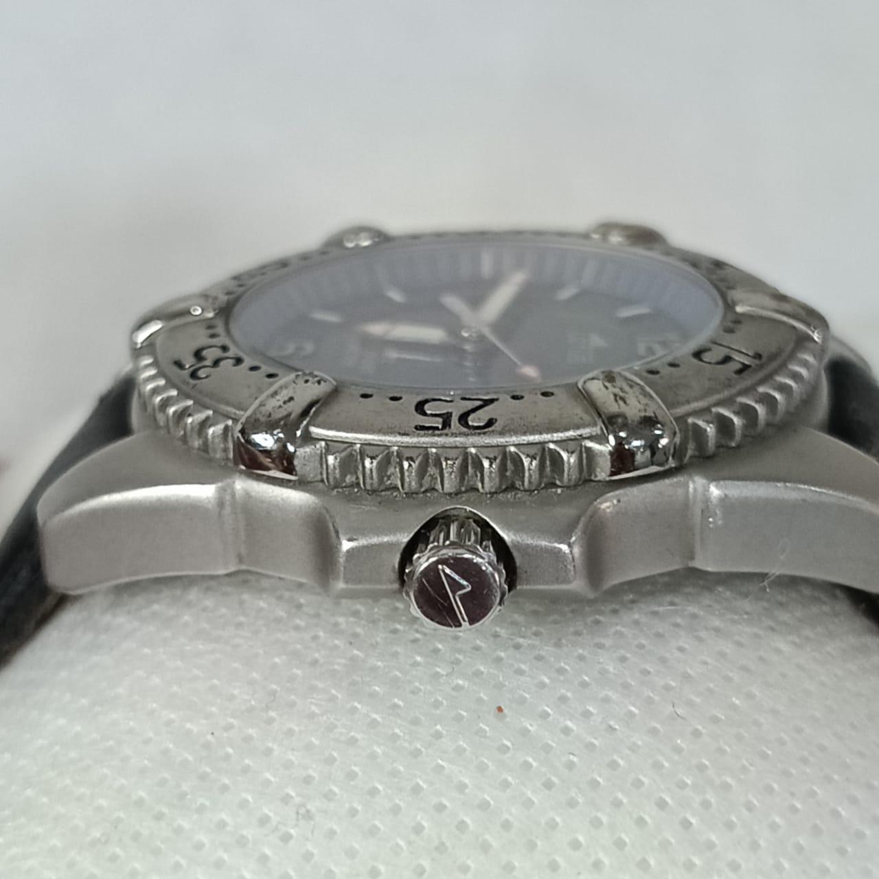 Montre lotus Quartz original