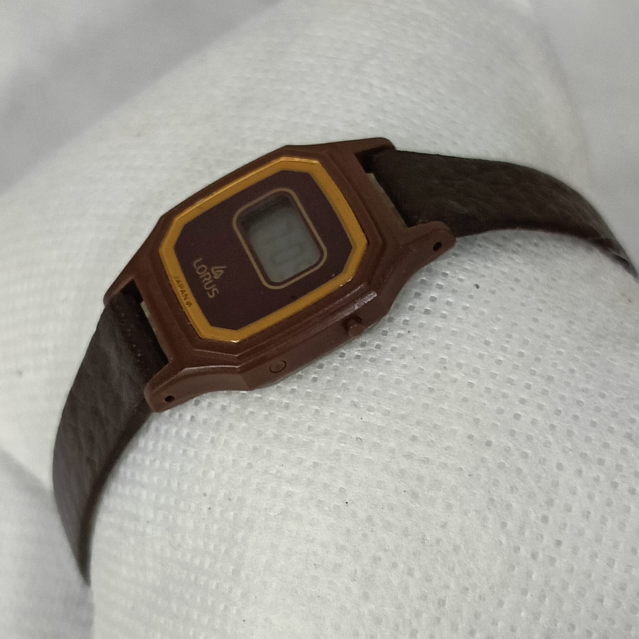Montre lorus femme original Quartz