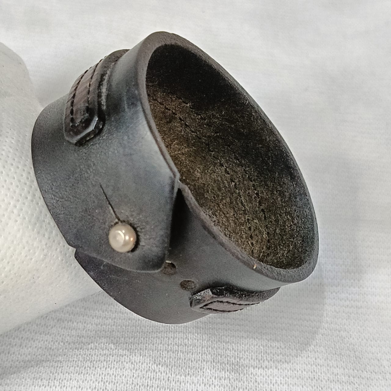 Bracelet en cuir  antique original