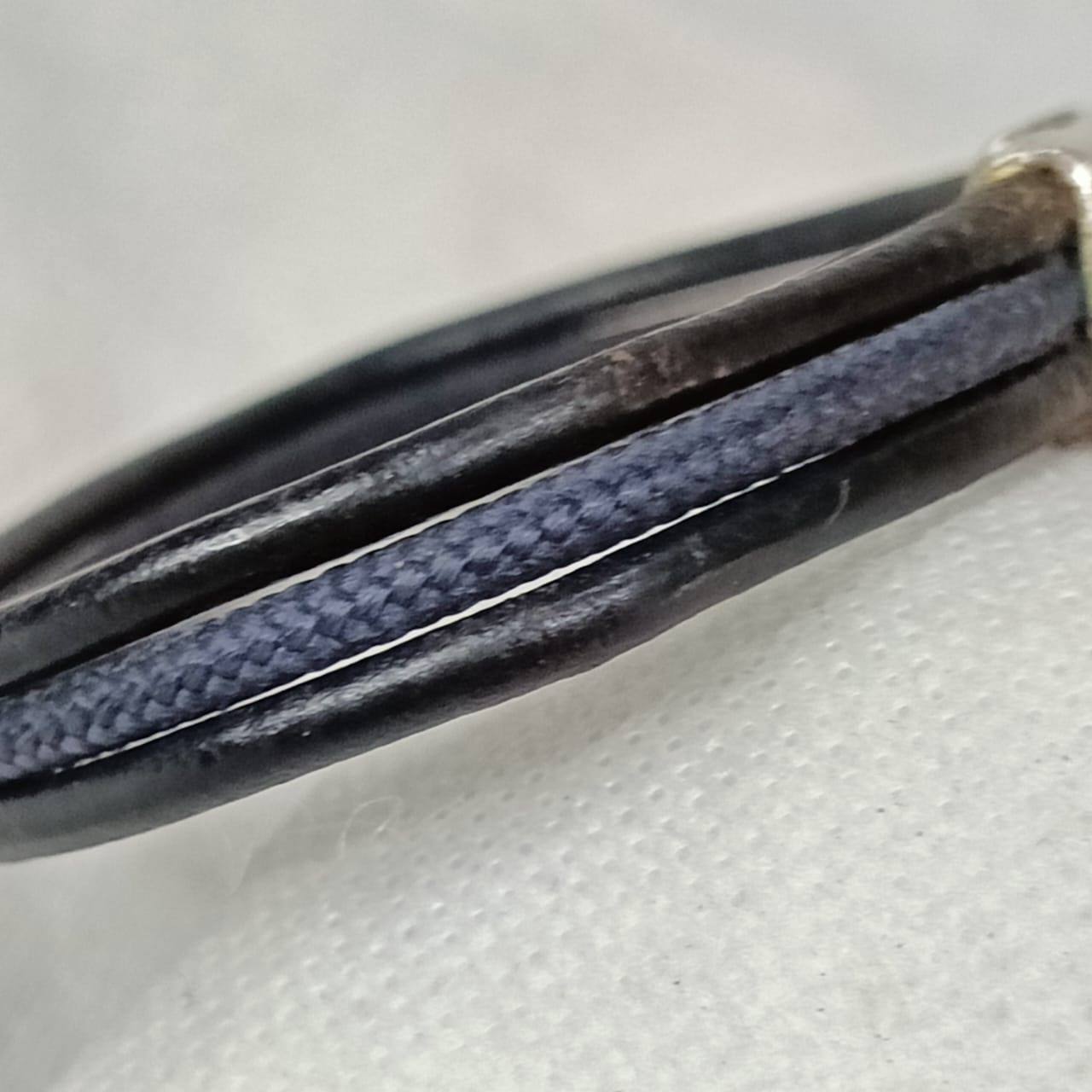Bracelet en cuir argenté antique original