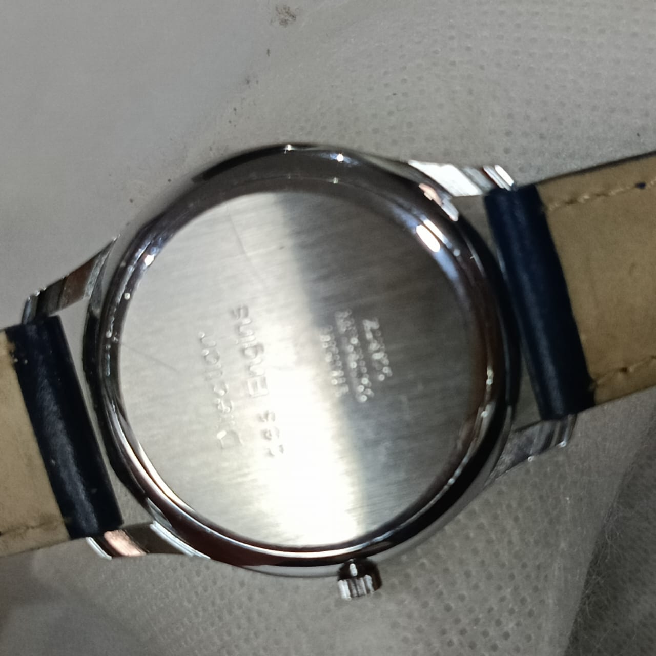 Montre Darty miroir Quartz original