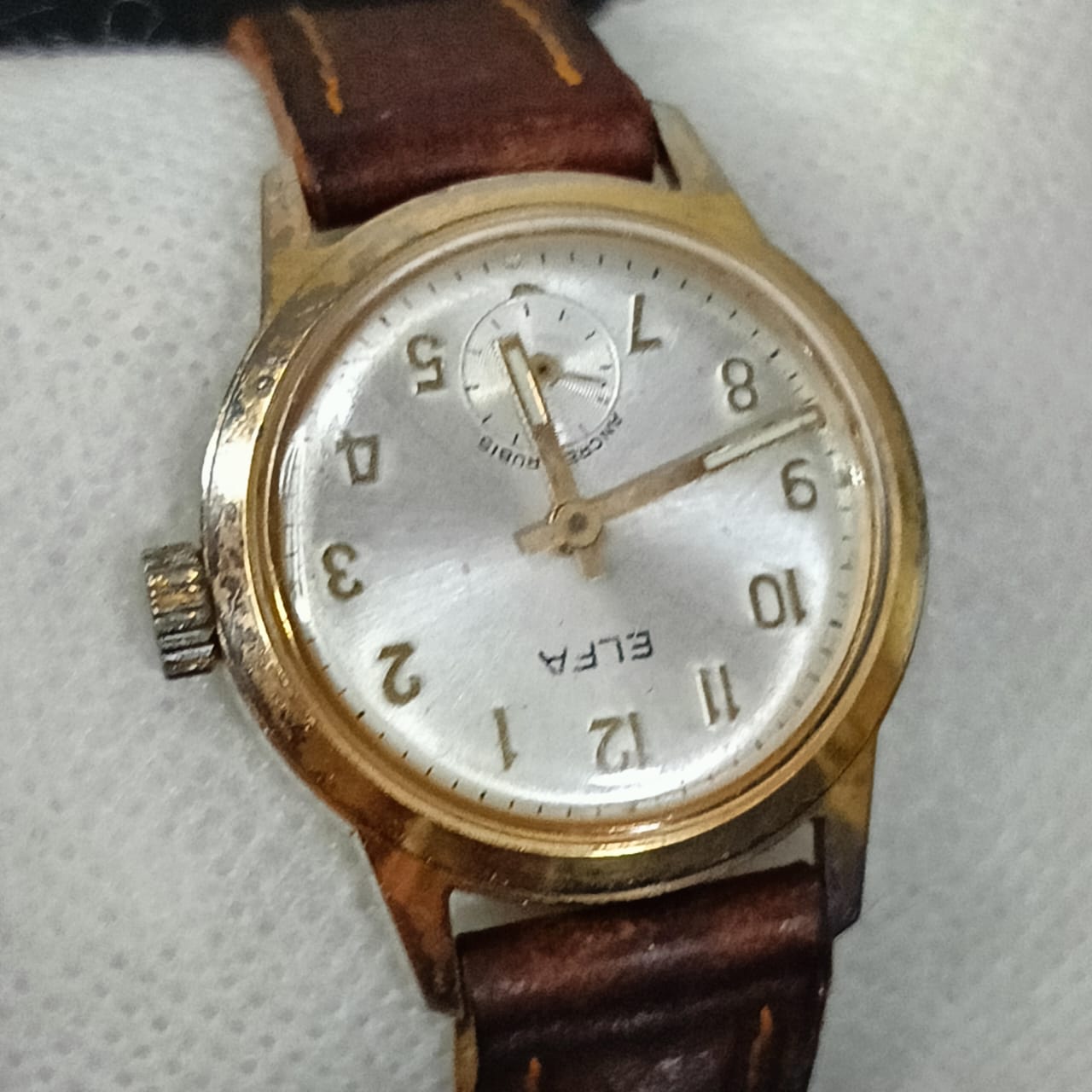 Montre elfa mécanique vintage original en plaqué or