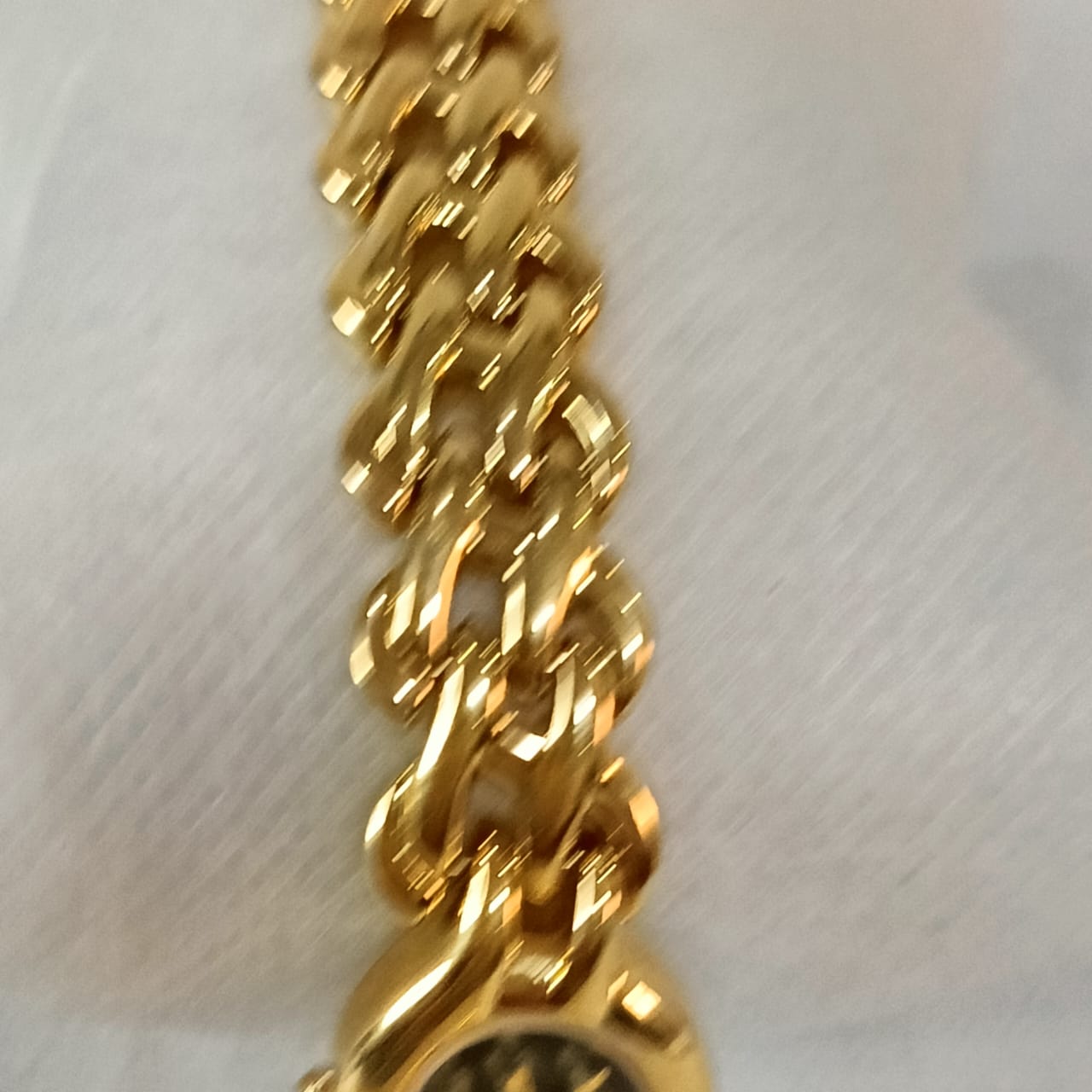 Montre Marie laurena Quartz swiss -france en plaqué or