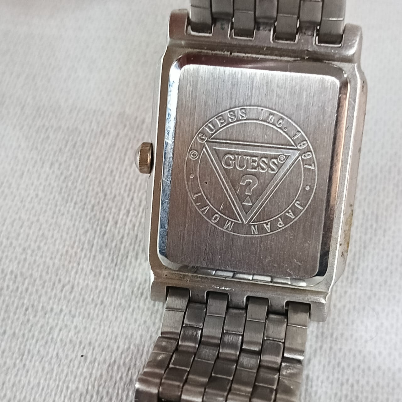 Montre Guess titanium femme original Quartz