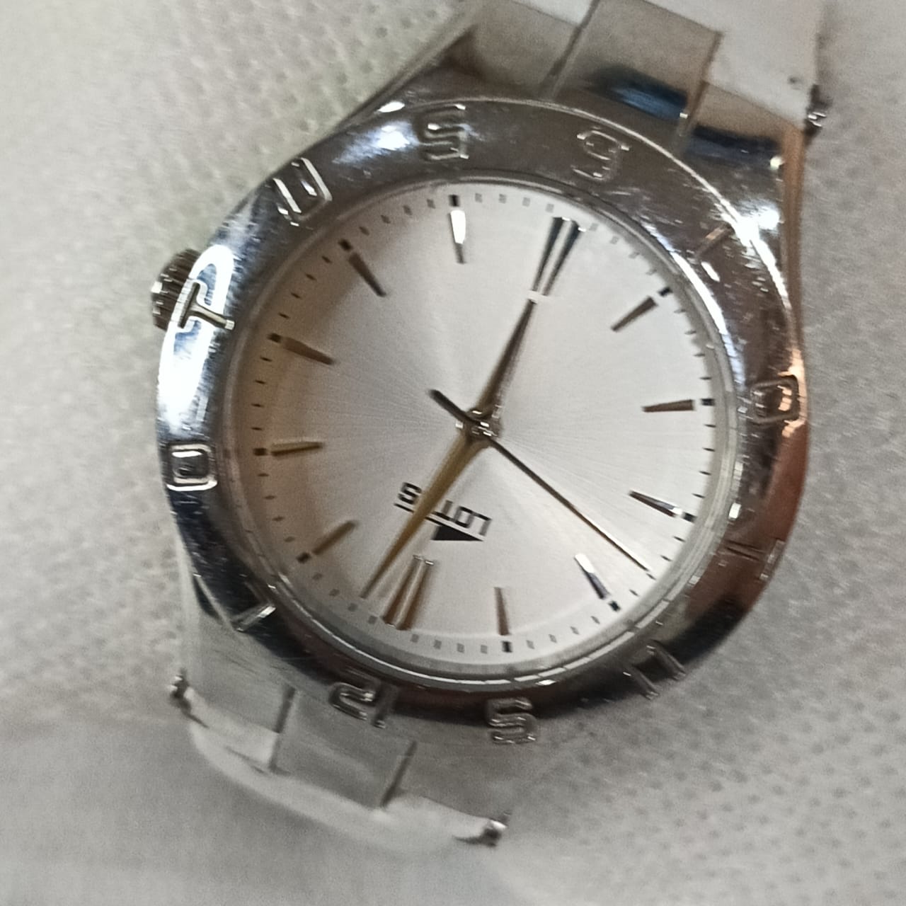 Montre lotus femme original Quartz